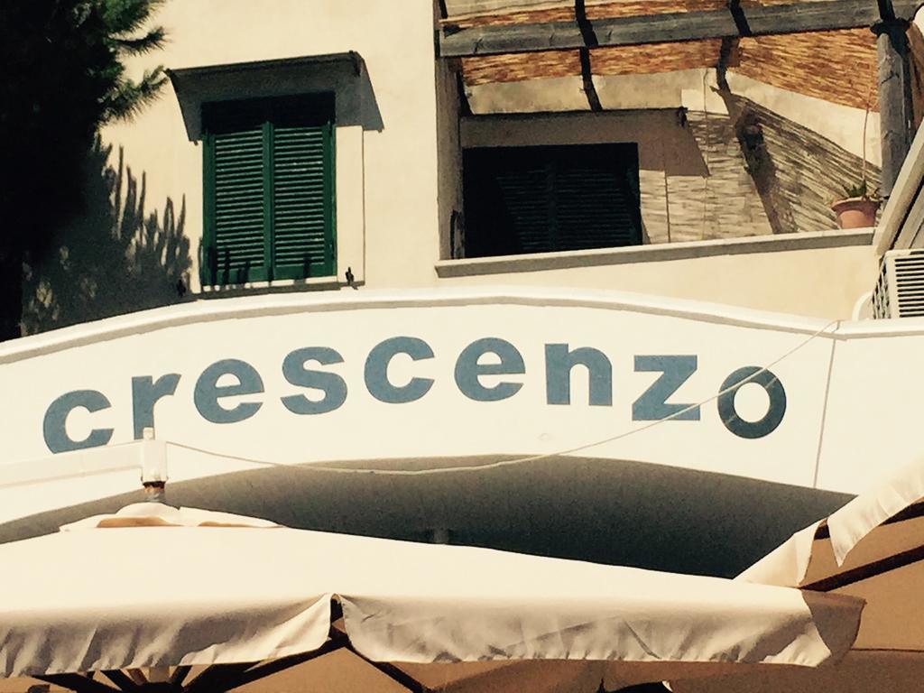 Hotel Ristorante Crescenzo Procida Esterno foto