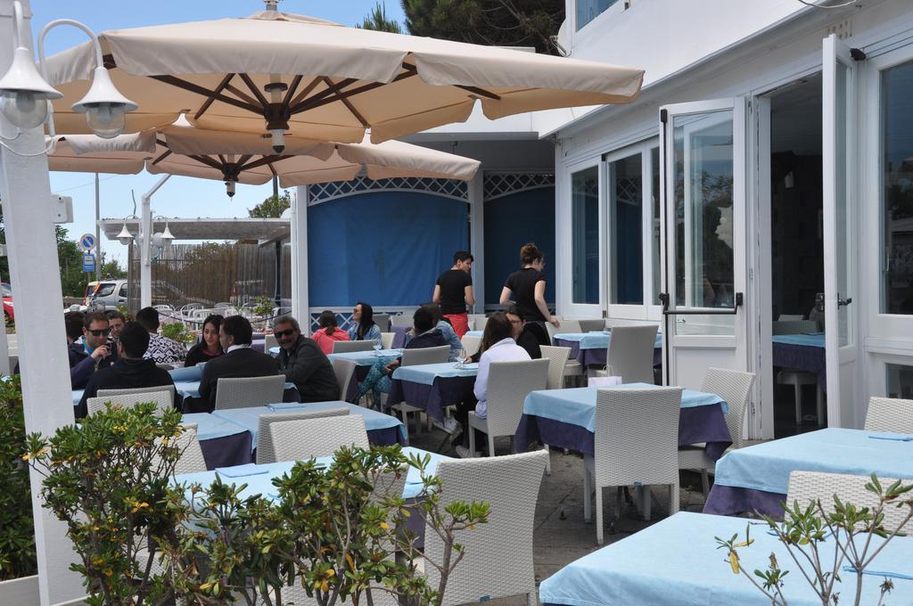 Hotel Ristorante Crescenzo Procida Esterno foto
