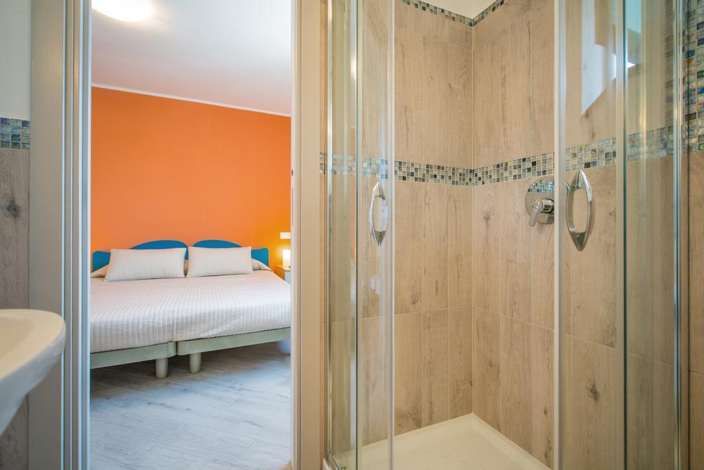 Hotel Ristorante Crescenzo Procida Esterno foto